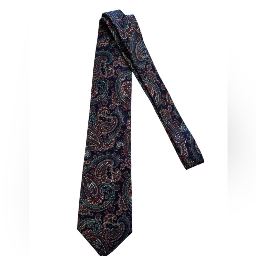 VINTAGE Preppy 1980s Etienne Aigner Silk Men's Navy Blue Paisley Necktie